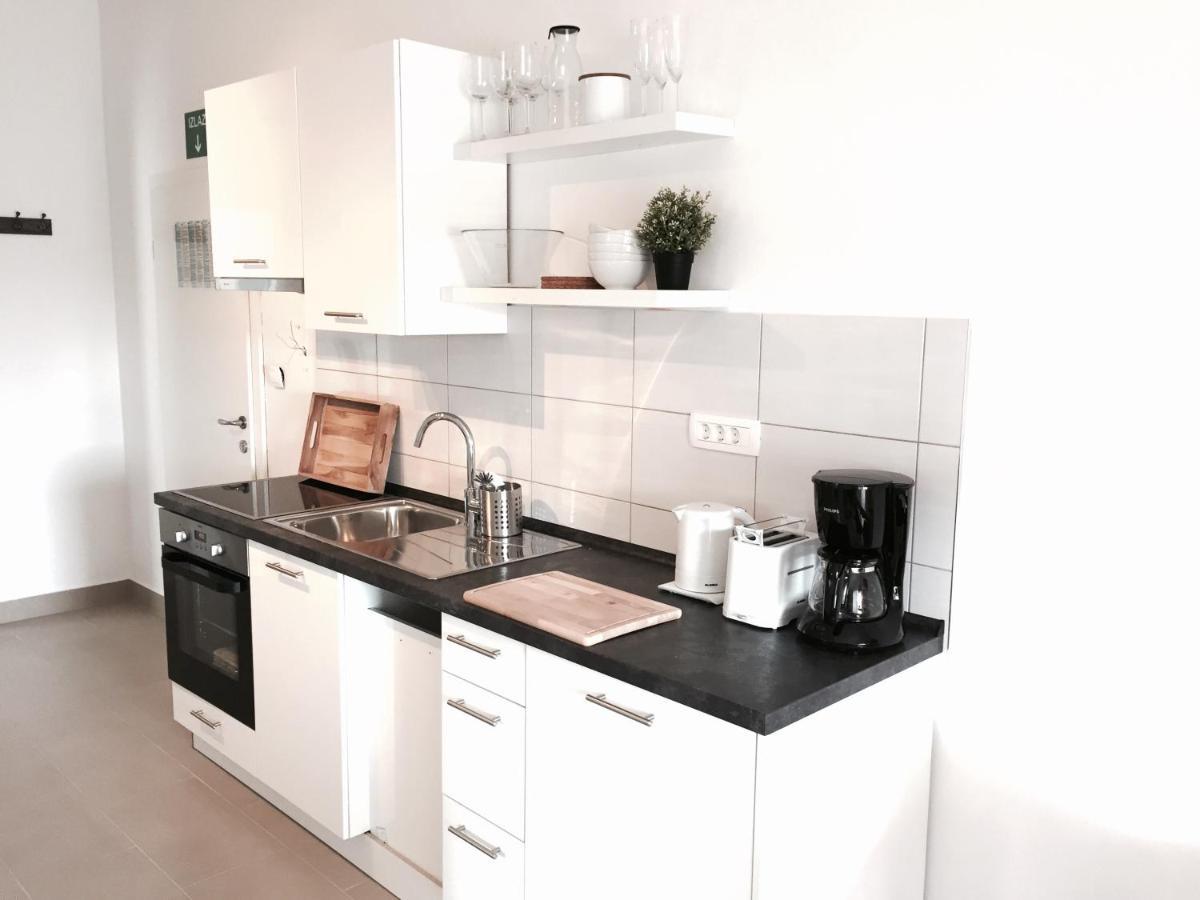 Apartmani Zivaljic Trogir Zewnętrze zdjęcie